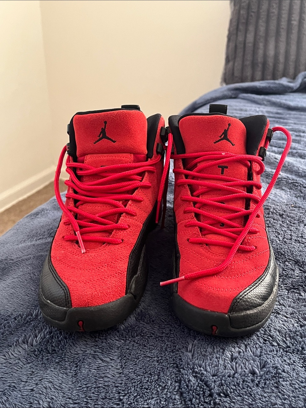 Jordan 12 Retro Reverse Flu Game - Picture 2 of 5